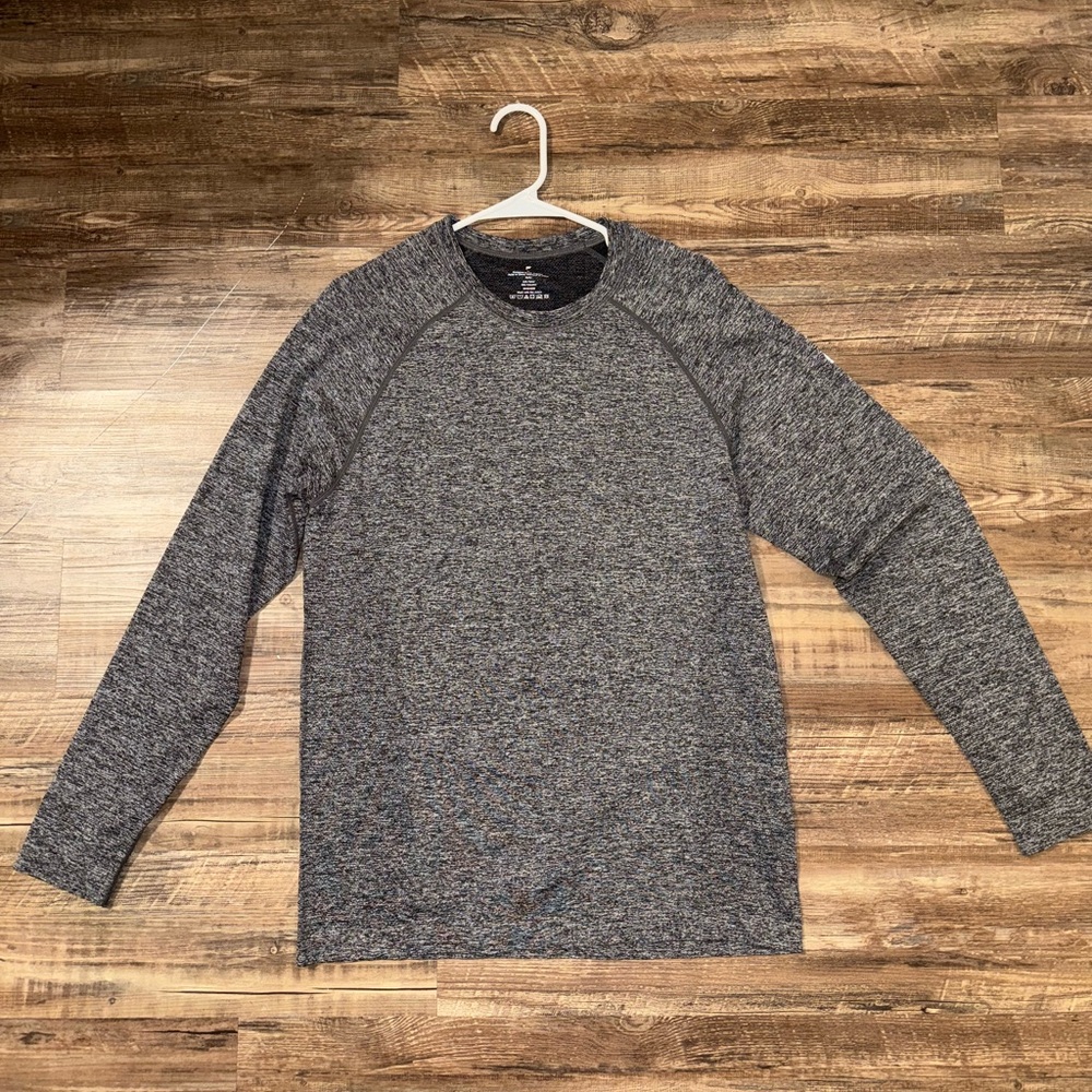 Men's Fabletics Gray Long Sleeve Shirt